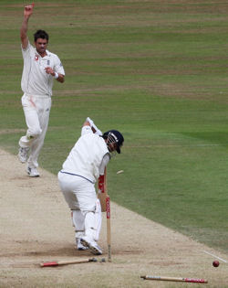 James Anderson bowls Sachin Tendulkar for 1 - England v India, 3rd Test, The Oval, August 12, 2007